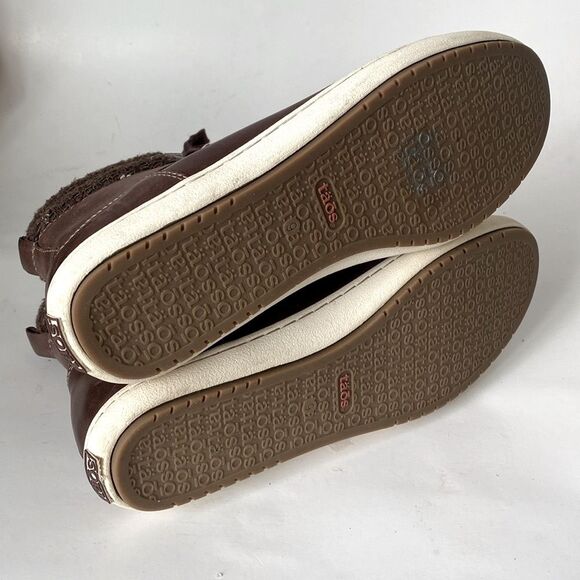 Taos Footwear Leather Respect Casual Mid Top Bootie sz 9 Casual Comfort Coastal - Picture 4 of 15